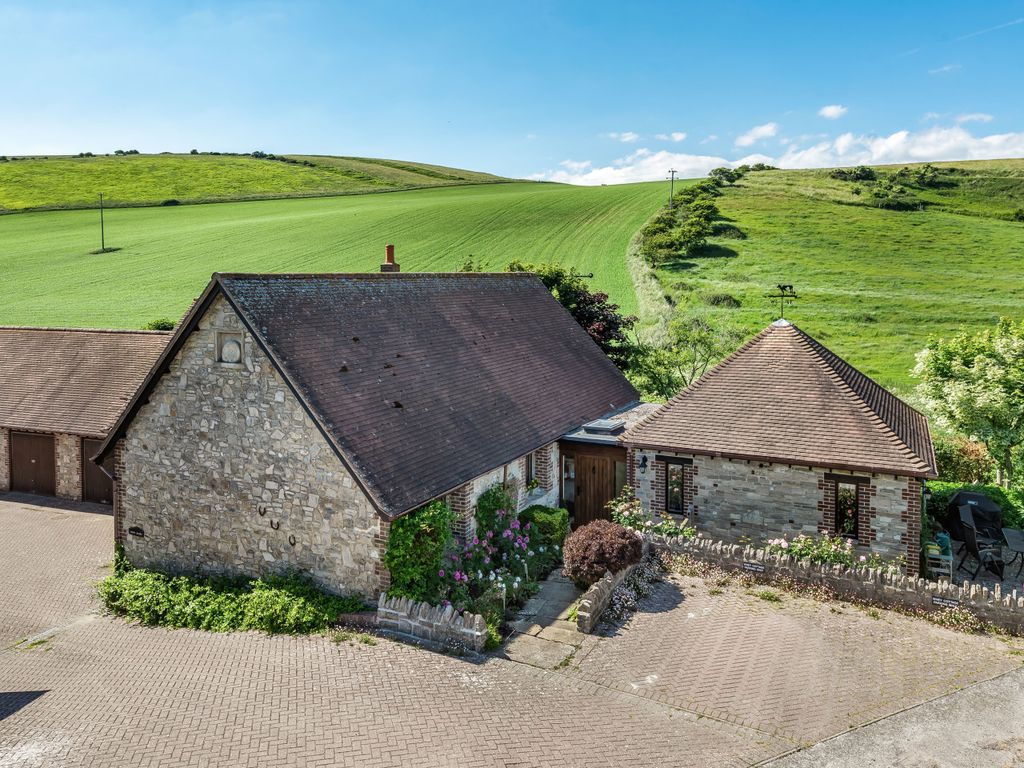 3 bed detached house for sale in Hutt Dairy, Chaldon Herring