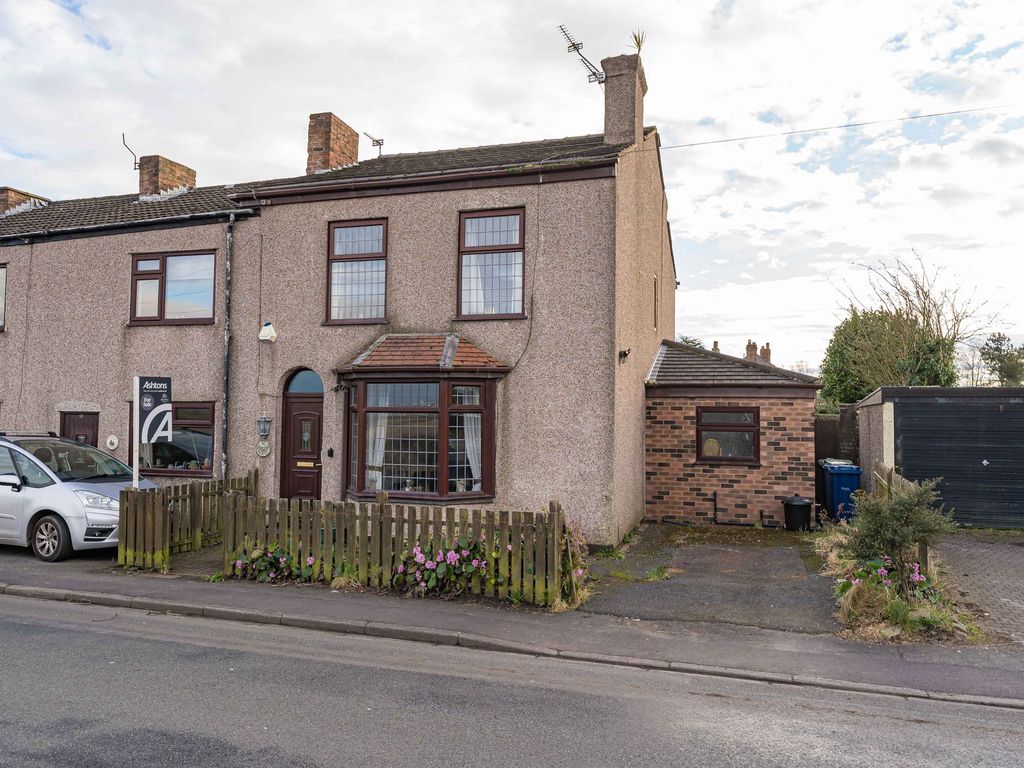 4 bed end terrace house for sale in Lumber Lane, Burtonwood WA5, £