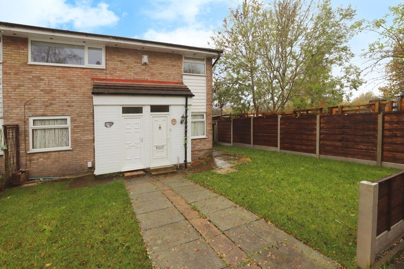 2 bed flat to rent in Church Street East, Radcliffe, Greater Manchester