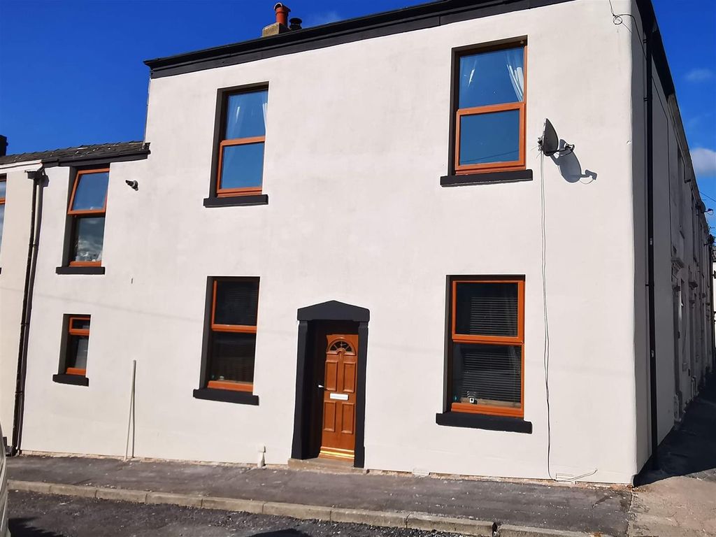 2 bed property for sale in Lune Street, Longridge, Preston PR3, £