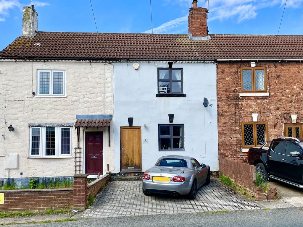 2 bed cottage for sale in Front Row, Littleworth Lane, Rossington