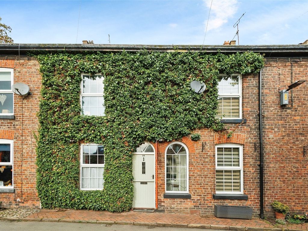 5 bed terraced house for sale in Reddish Vale, Stockport, Greater