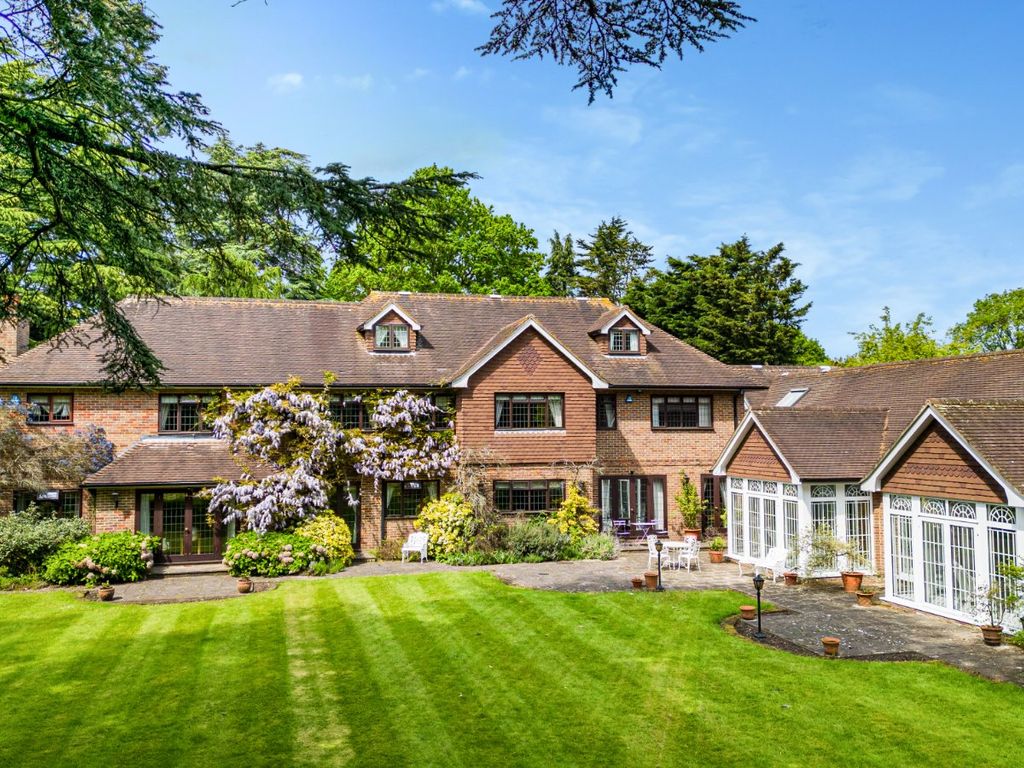 7 bed detached house for sale in Annables Lane, Harpenden