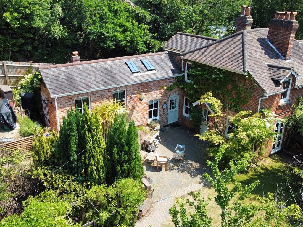 3 bed semidetached house for sale in Underhill Lane, Lower Bourne