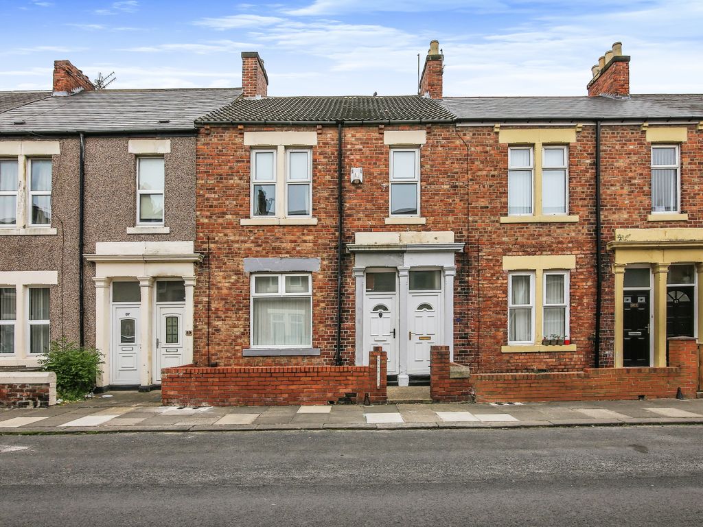 3 bed flat for sale in Chirton West View, North Shields, Tyne And Wear