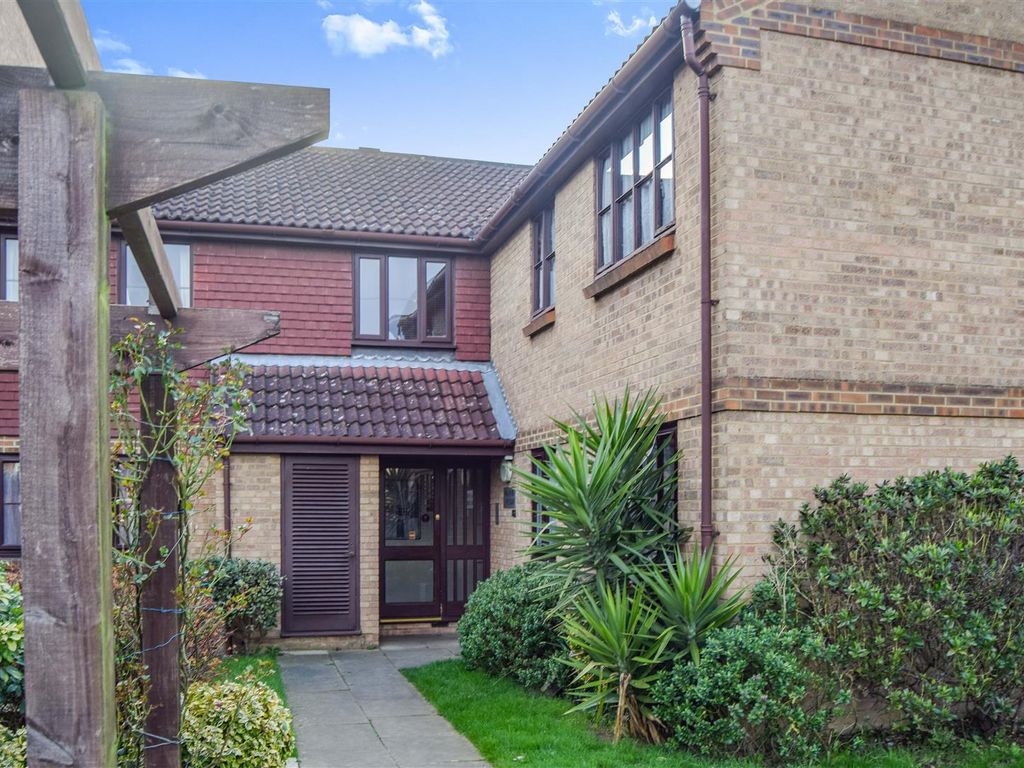 1 bed flat to rent in Lewis Road, Mitcham CR4 Zoopla