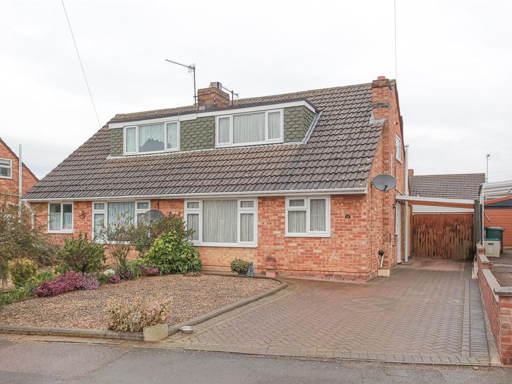 2 bed semidetached bungalow for sale in Molyneux Drive, Bodicote