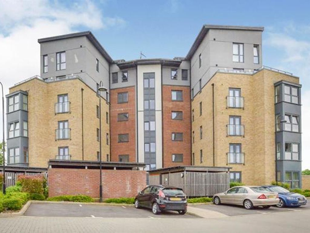 Cyber Avenue, Oakgrove, Milton Keynes MK10  