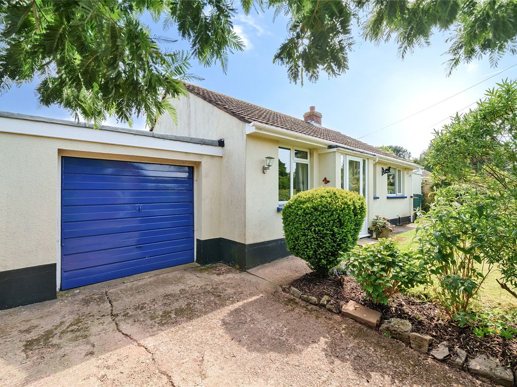 3 bed bungalow for sale in Tuns Lane, Silverton, Exeter, Devon EX5, £