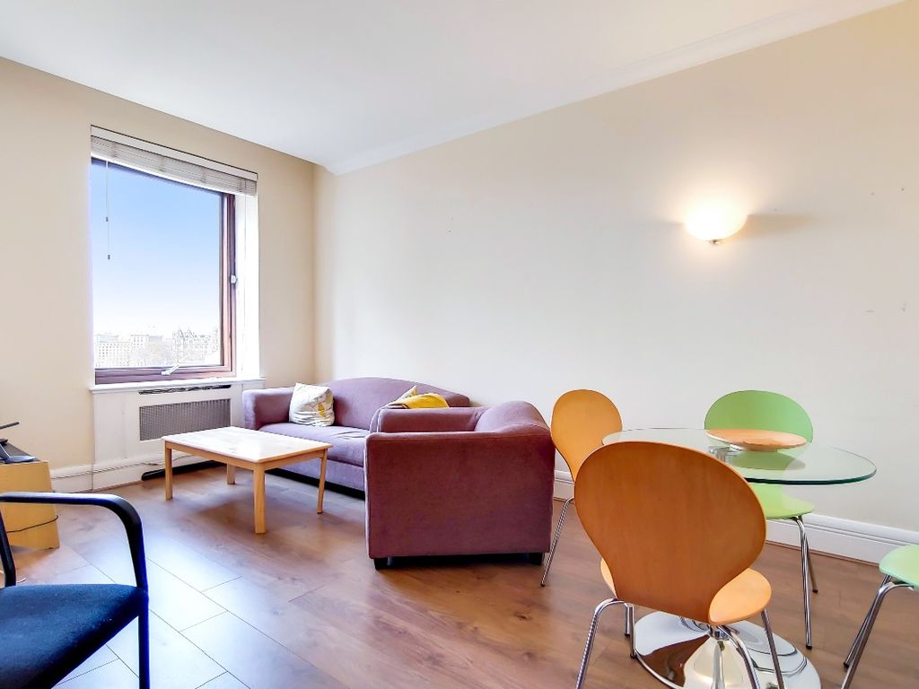 2 bed flat to rent in Whitehouse Apartments, Belvedere Road, London SE1