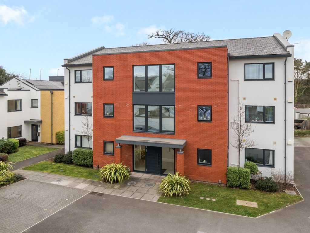2 bed flat for sale in The Chase, Topsham, Exeter EX3, £345,000 Zoopla