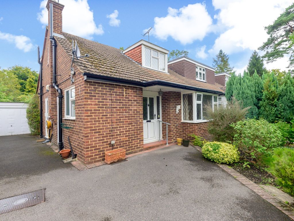2 bed semidetached house for sale in Pyrford, Surrey GU22 Zoopla