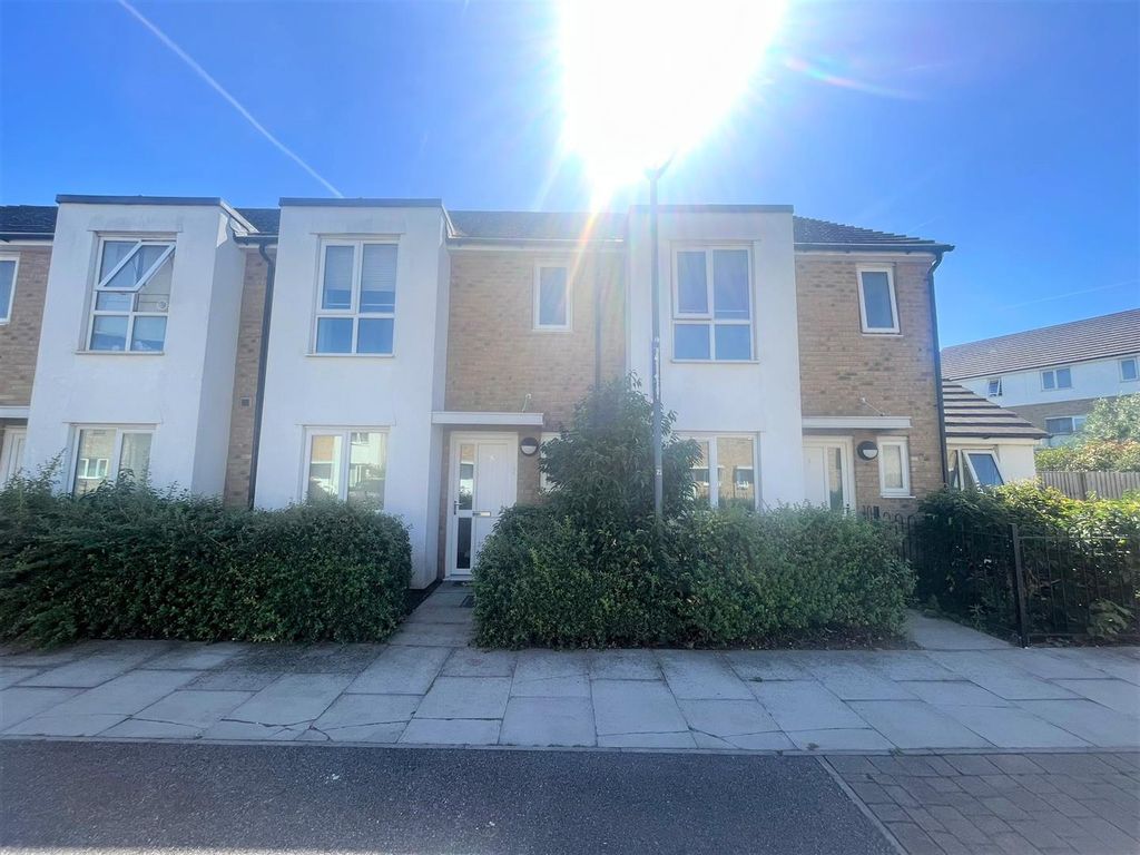 3 bed town house to rent in Four Seasons Terrace, West Drayton UB7, £