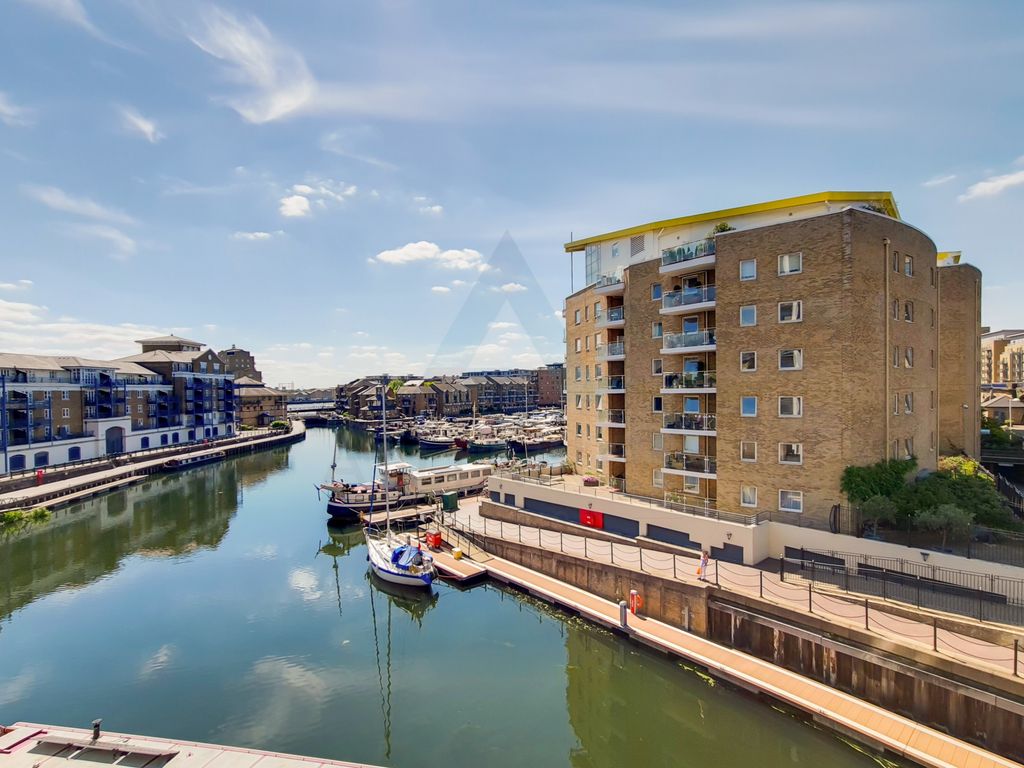2 bed flat to rent in Basin Approach, Limehouse E14 Zoopla