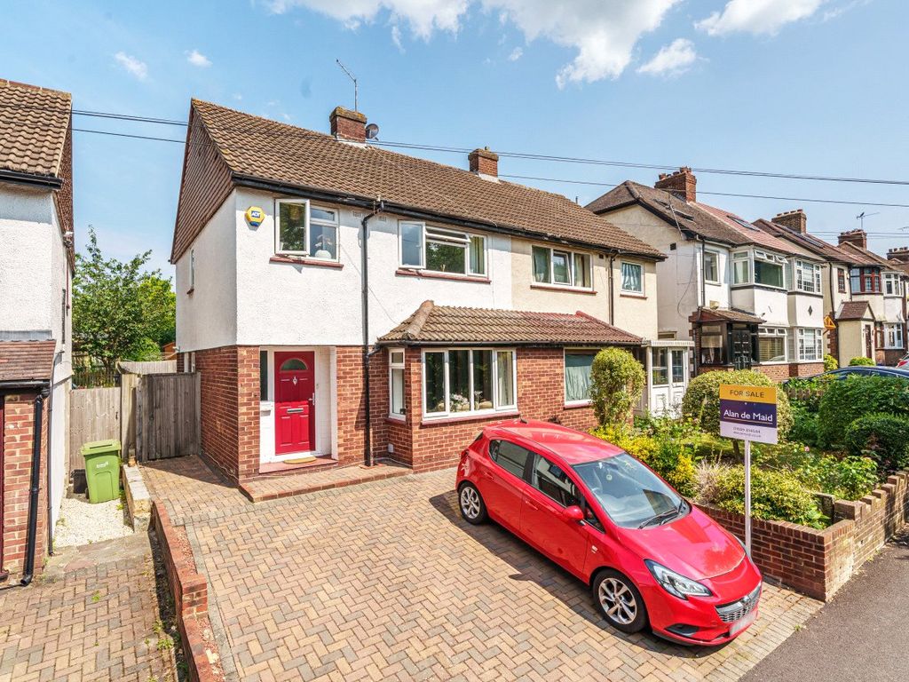 3 bed semidetached house for sale in Court Road, Orpington BR6, £