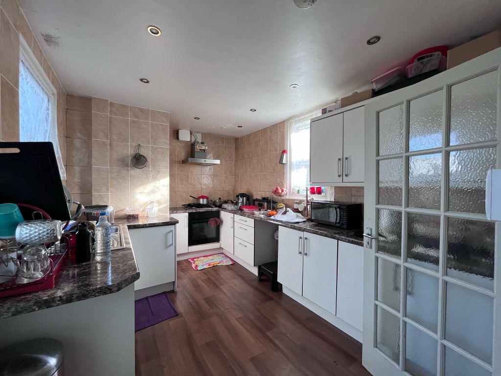 3 bed end terrace house for sale in Derwent Road, Torquay TQ1 Zoopla