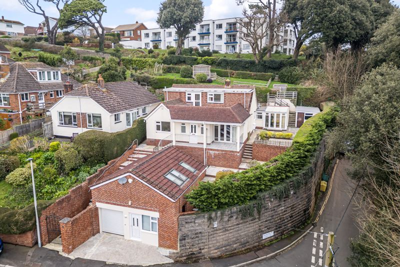 7 bed detached house for sale in Meldrum Close, Dawlish EX7, £650,000