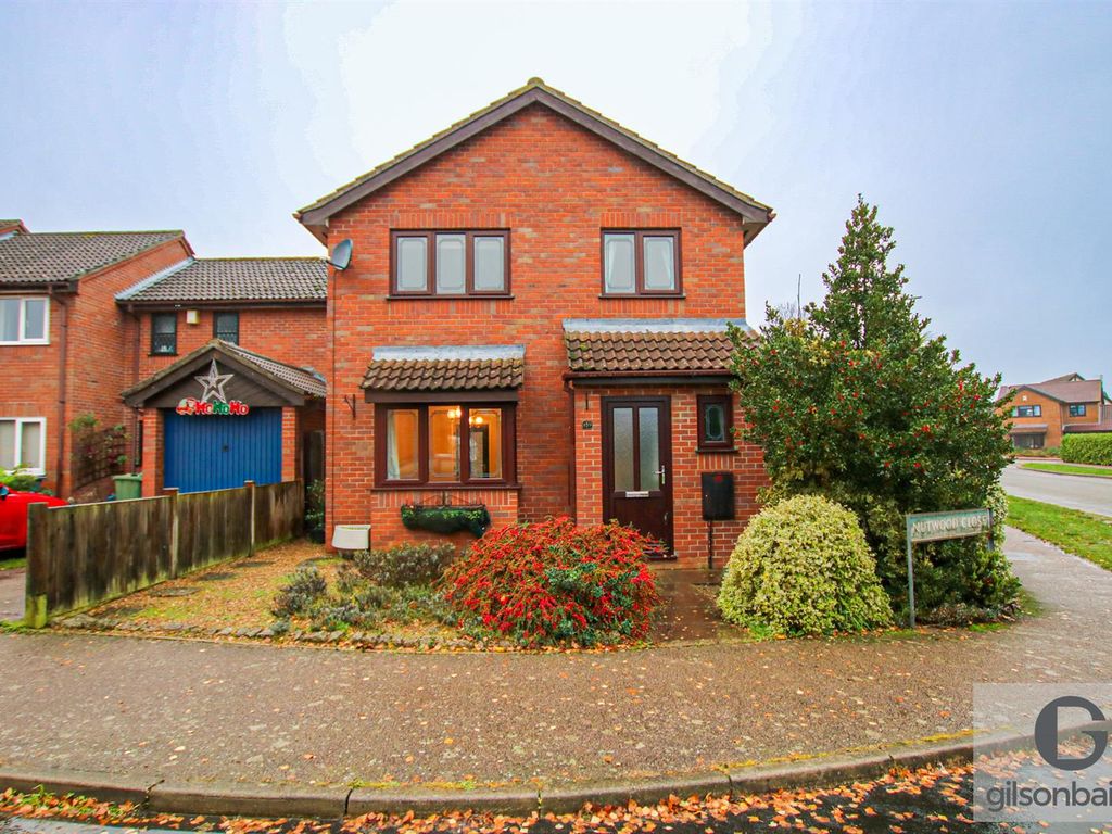 3 bed detached house for sale in Kingswood Avenue, Taverham, Norwich