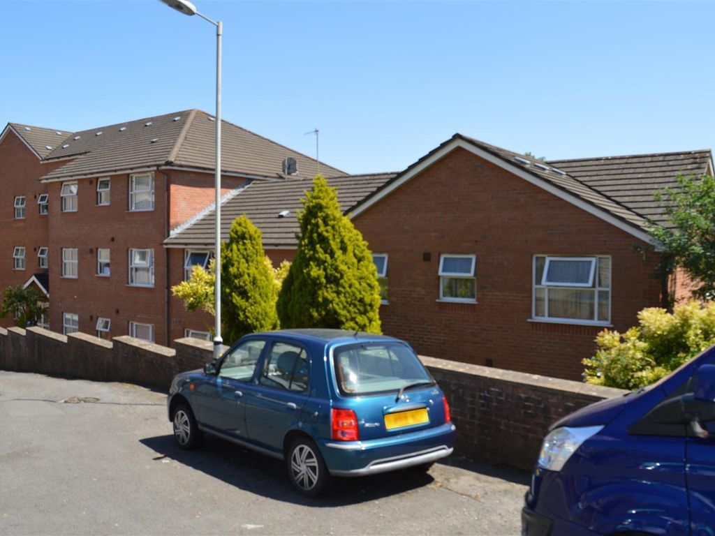 1 bed flat for sale in Dumbarton House, Bryn Y Mor Crescent, Swansea