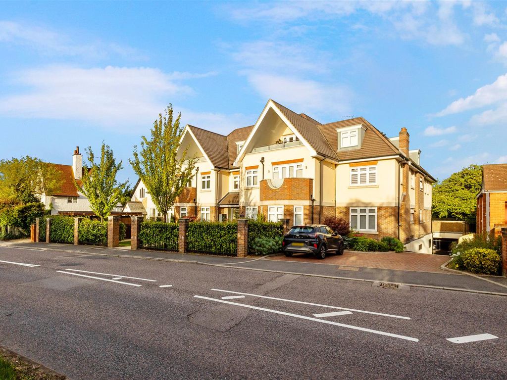 2 bed flat for sale in Finch Lane, Bushey WD23, £474,950 Zoopla