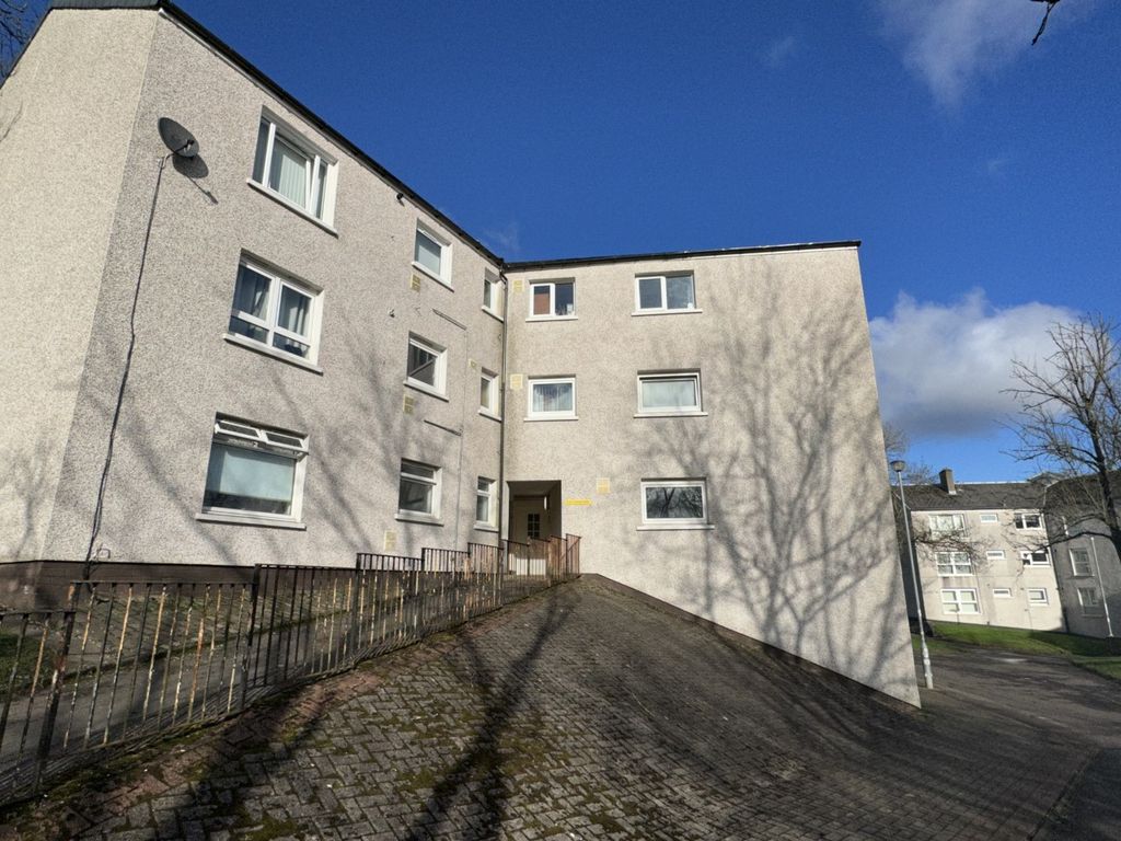 2 bed flat for sale in Tarbolton Road, Kildrum, Cumbernauld G67 Zoopla