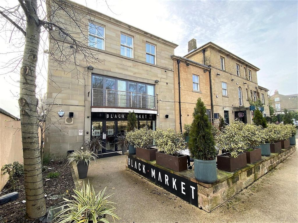 Commercial property to let in Stainbeck Lane, Unit 2 Stratford House