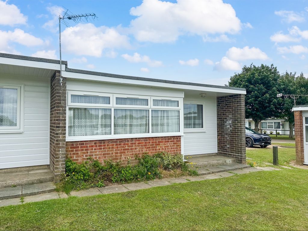 2 bed property for sale in Newport Road, Hemsby, Great Yarmouth NR29