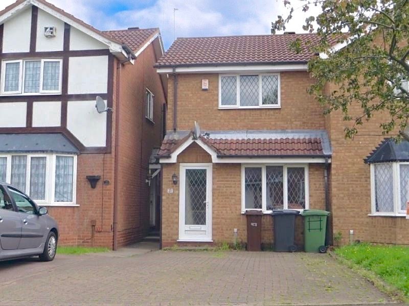 2 bed semidetached house to rent in Shayler Grove, Wolverhampton WV2