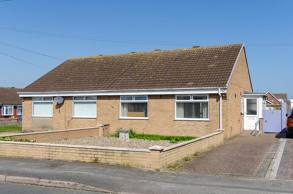 2 bed semidetached bungalow for sale in Beaconsfield, Withernsea HU19