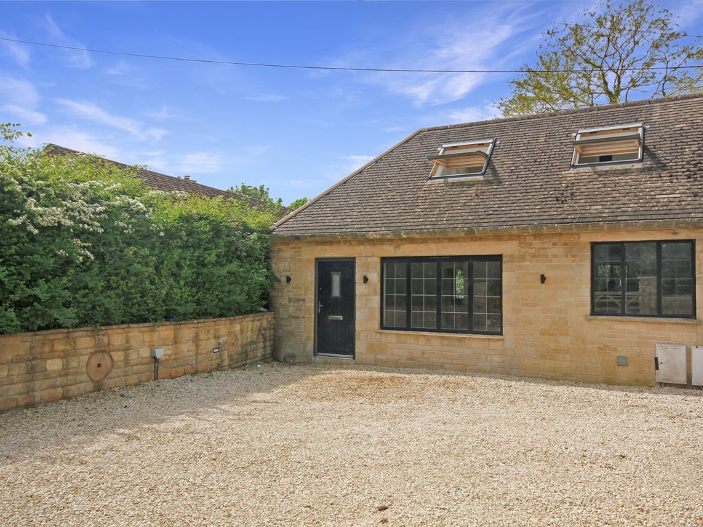 2 bed semidetached house to rent in Threeways, Drake Lane, Dursley