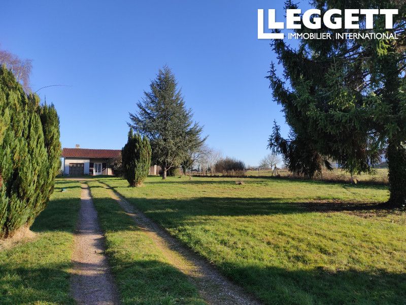 3 bed villa for sale in ChampagneMouton, Charente, NouvelleAquitaine