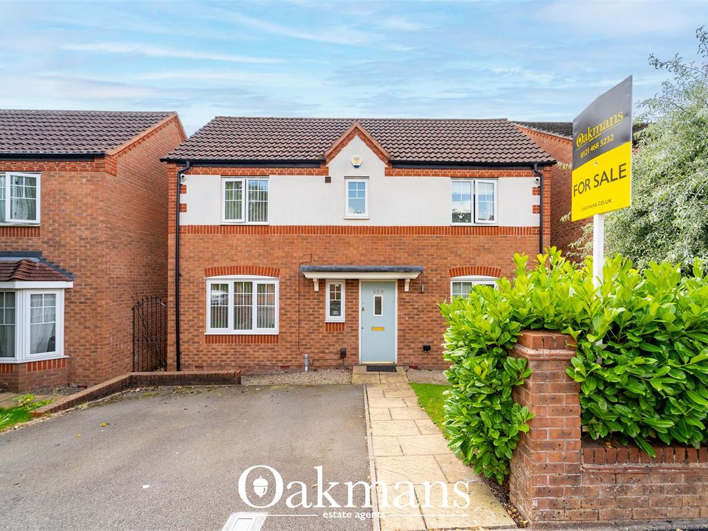 3 bed detached house for sale in Ley Hill Farm Road, Northfield