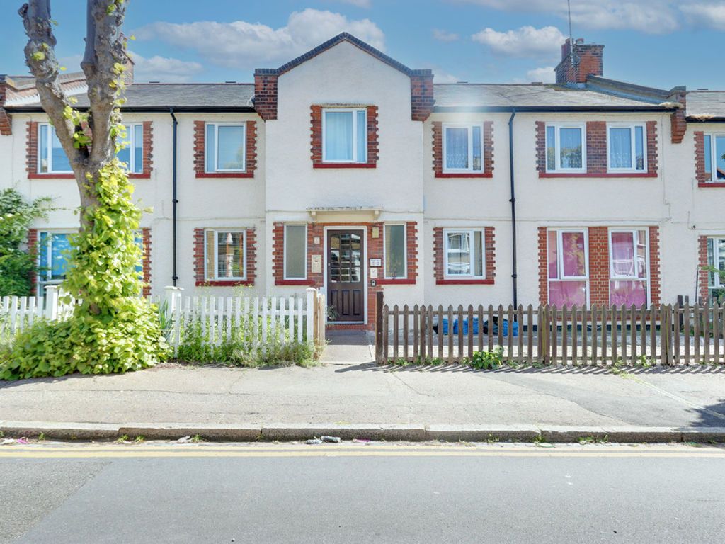 2 bed flat for sale in East Street, LeighOnSea SS9 Zoopla