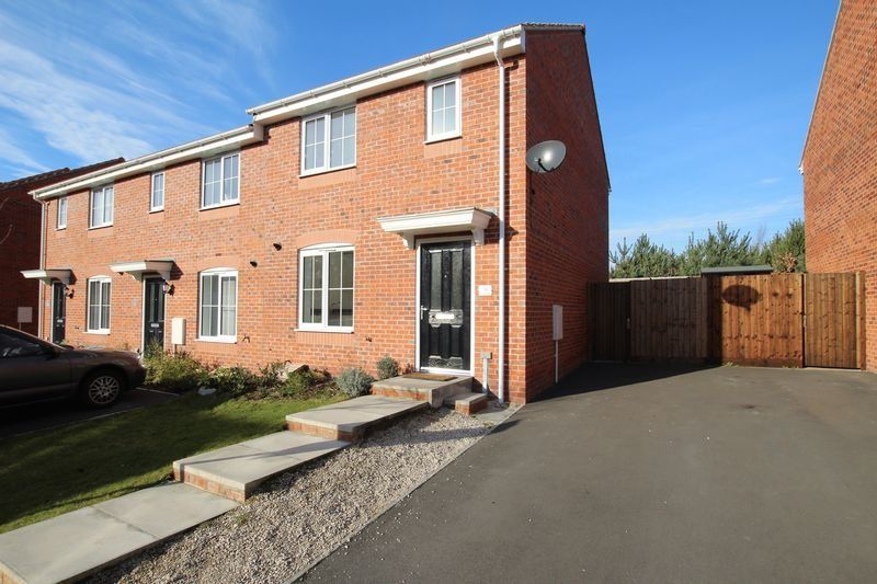 3 bed semidetached house to rent in Brownley Road, Clipstone Village