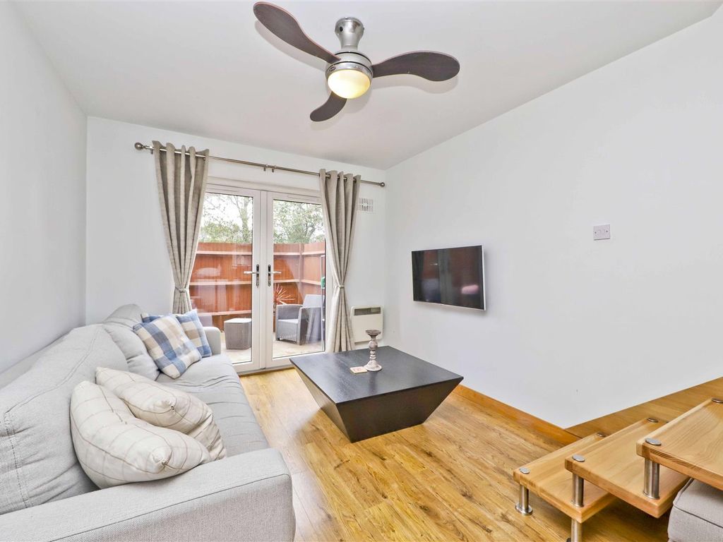 1 bed property for sale in Newcourt, Cowley, Uxbridge UB8 Zoopla