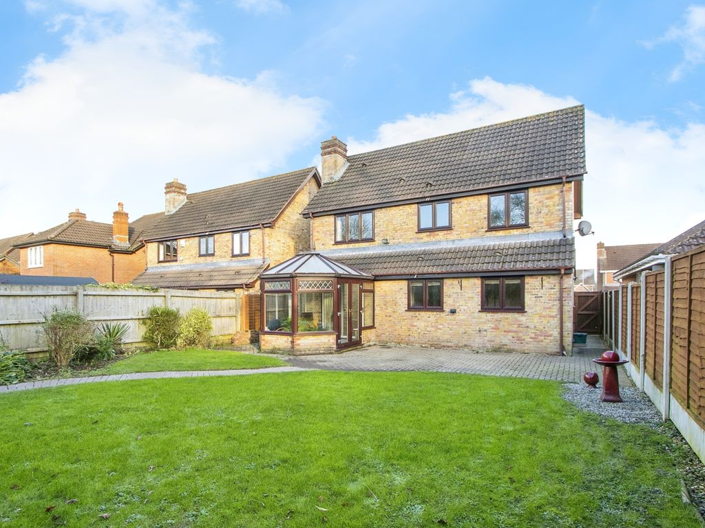 4 bed detached house for sale in Barrow View, Ferndown BH22, £500,000