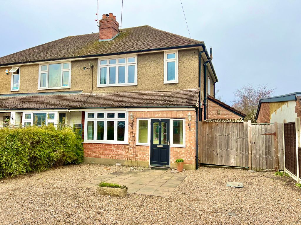 4 bed semidetached house for sale in Jubilee Road, Mytchett, Camberley