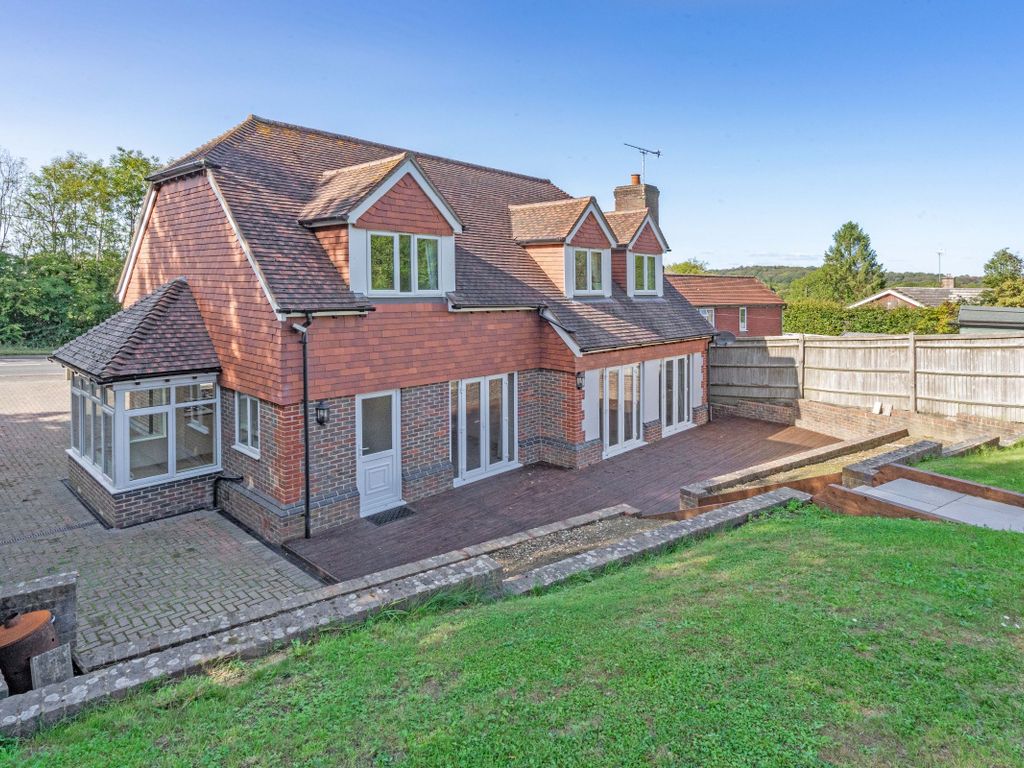 4 bed detached house for sale in Mark Cross, Crowborough TN6, £700,000