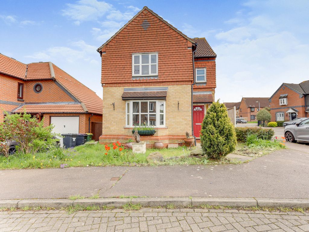 3 bed detached house for sale in Langham Drive, Rayleigh SS6 Zoopla