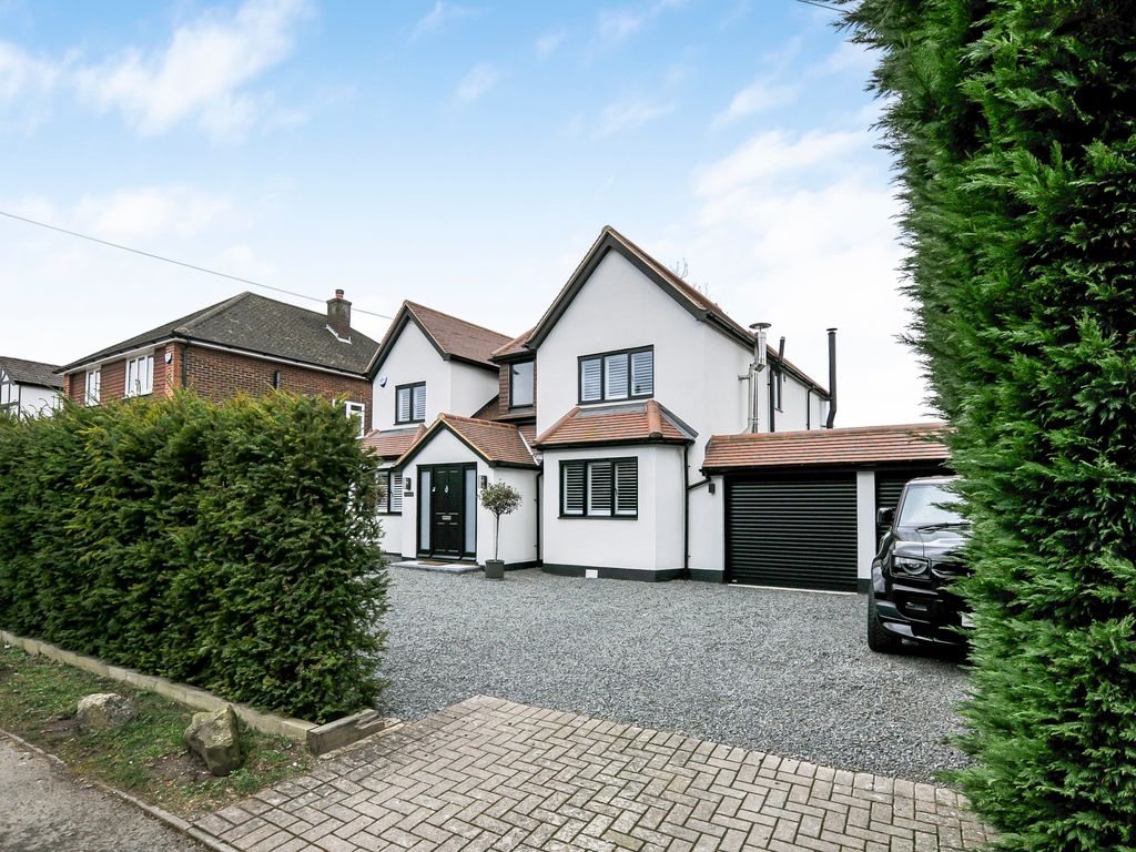 4 bed detached house for sale in The Phygtle, Chalfont St. Peter, Gerrards Cross SL9, £1,450,000