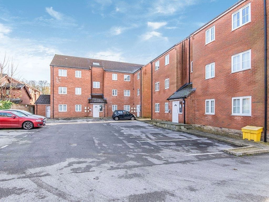 2 bed flat to rent in Armthorpe Road, Doncaster, South Yorkshire DN2