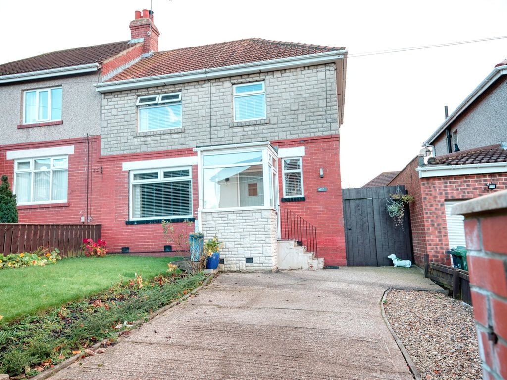 3 bed semidetached house for sale in Bude Gardens, Gateshead NE9, £