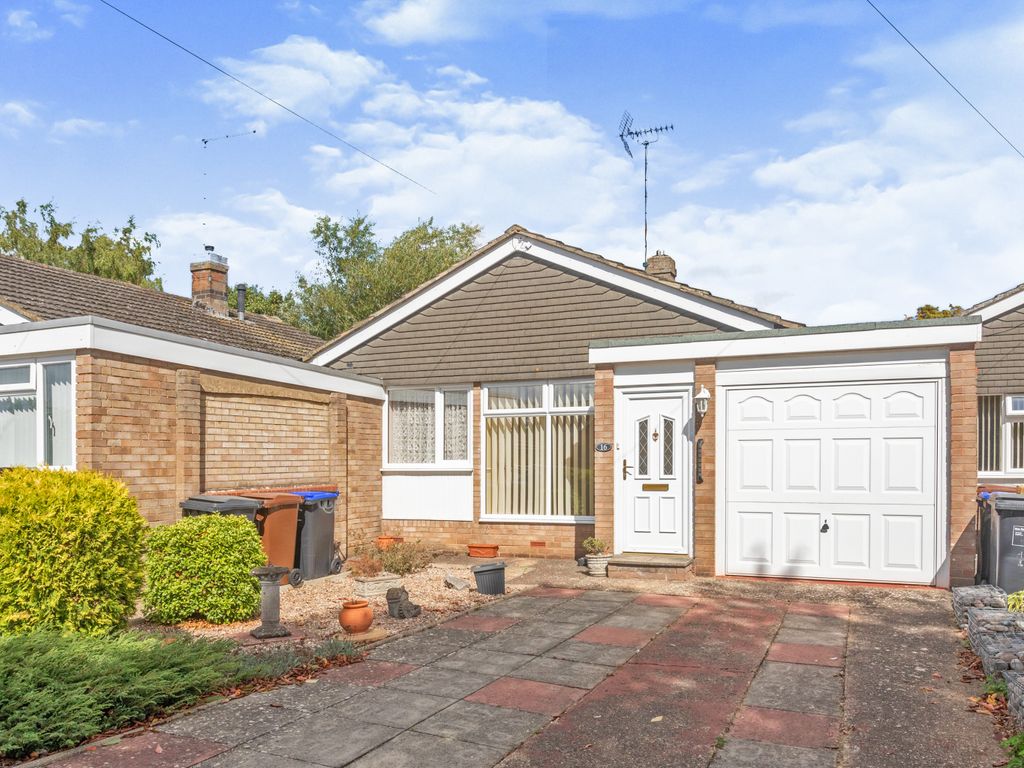 3 bed detached bungalow for sale in Lavant Walk, Parklands NN3 Zoopla