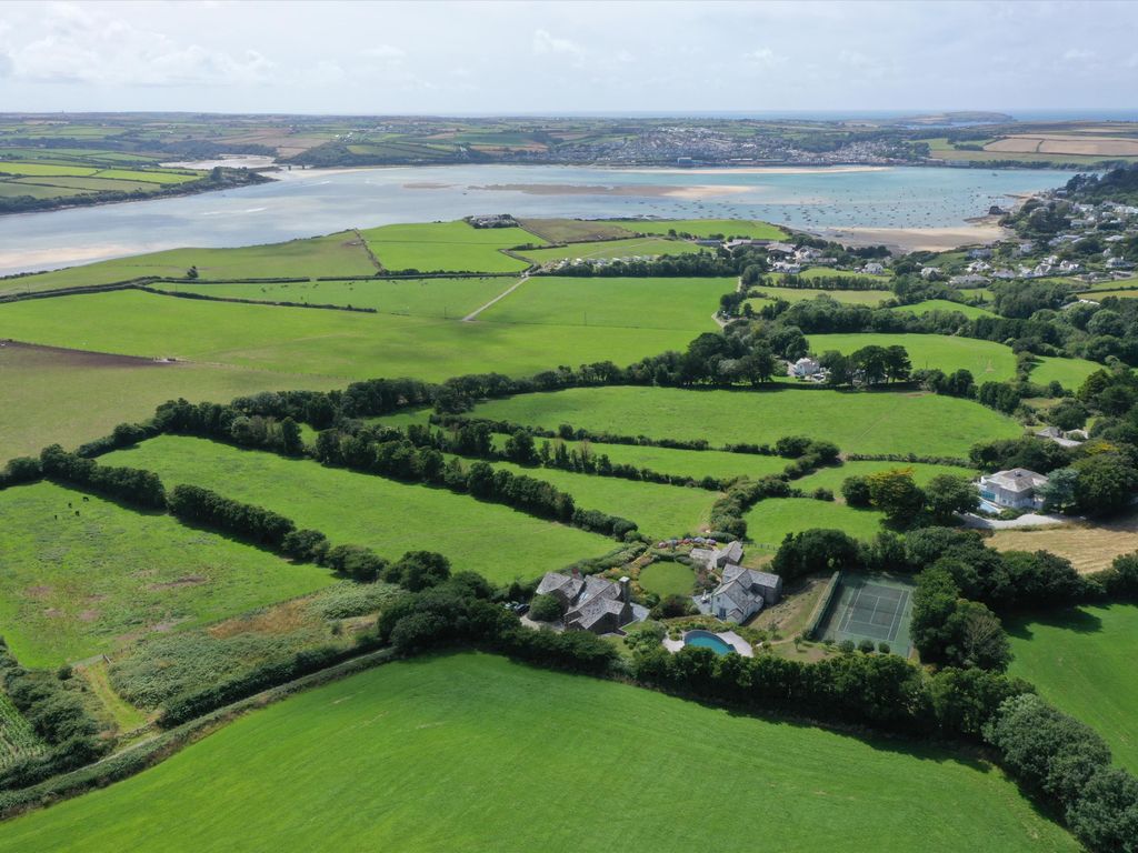 9 bed detached house for sale in Rock, Wadebridge, Cornwall PL27, £