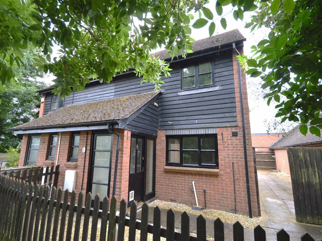 3 bed semidetached house for sale in Kings Meadow, Wigmore, Leominster