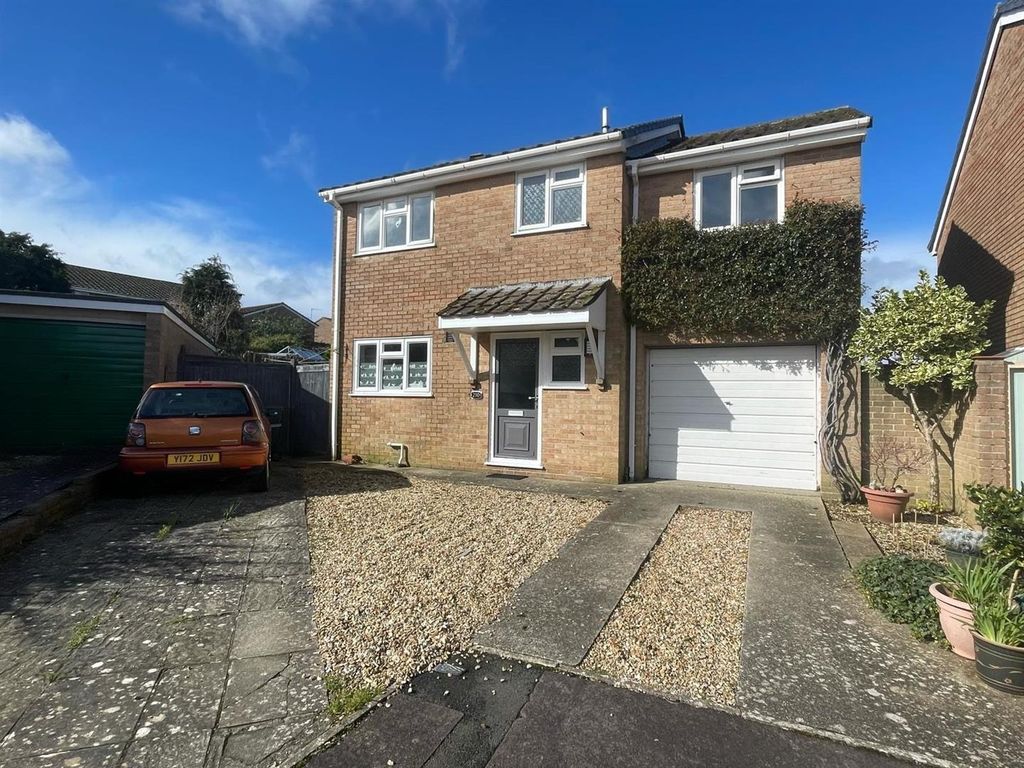 4 bed detached house for sale in Park View, Crewkerne TA18, £325,000