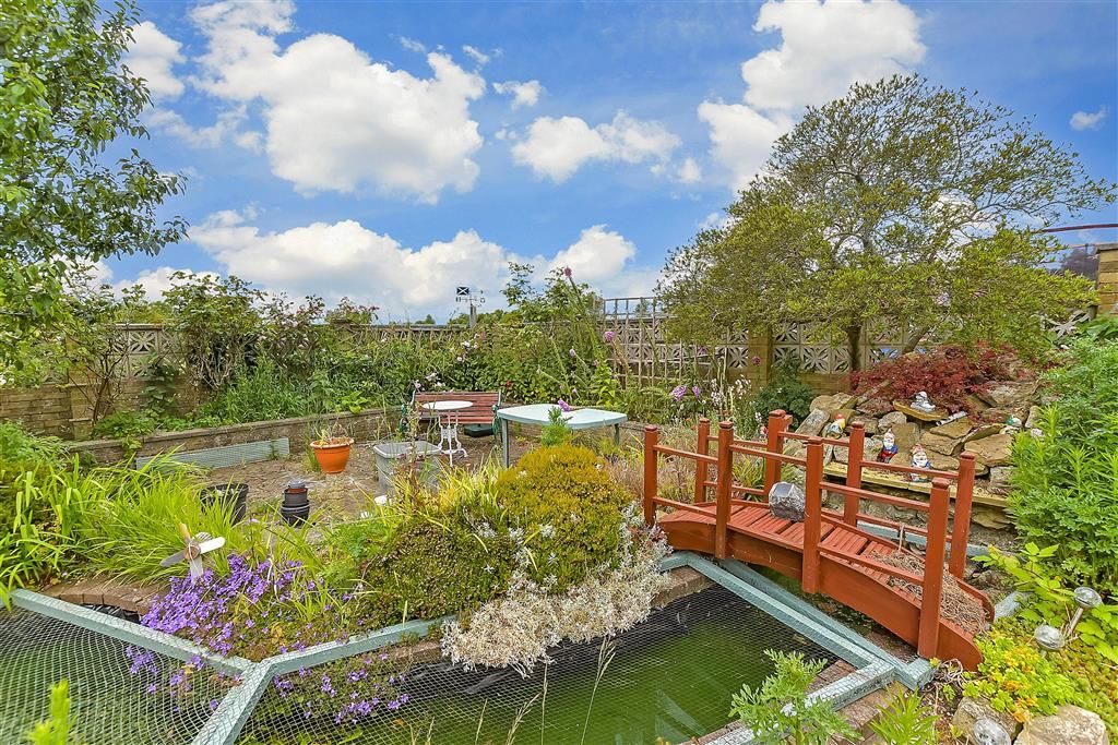 2 bed detached house for sale in Victoria Road West, Littlestone, New