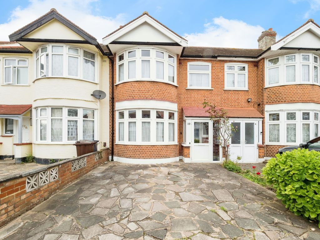 3 bed terraced house for sale in Chadwell Heath, Romford RM6, £475,000