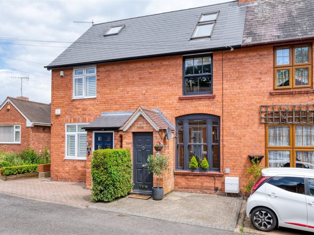 3 bed terraced house for sale in Upland Grove, Bromsgrove B61, £280,000 Zoopla