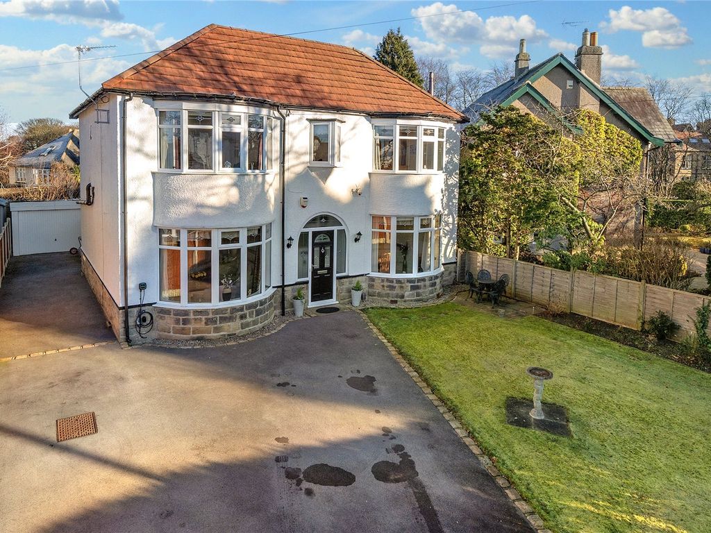 4 bed detached house for sale in West Park Road, Roundhay, Leeds LS8